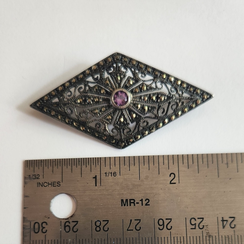 Sterling Silver Vintage Marcasite & Amethyst Gem Art-Deco-Style Pin Brooch - Picture 8 of 9